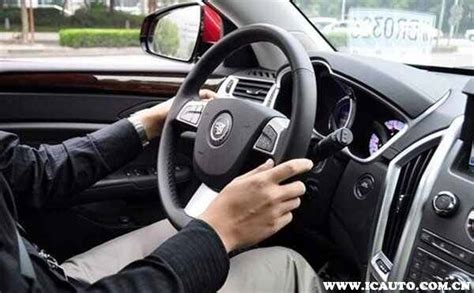 汽车玻璃跑偏怎么解决