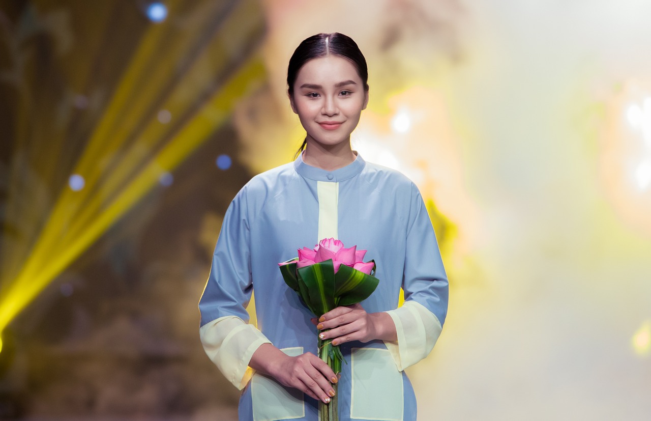 俄军增援库尔斯克为何半路遇袭